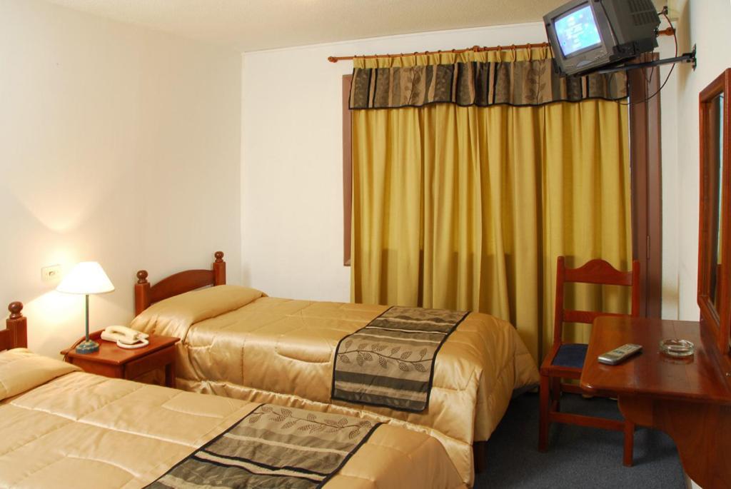 King'S Hotel Bariloche Номер фото